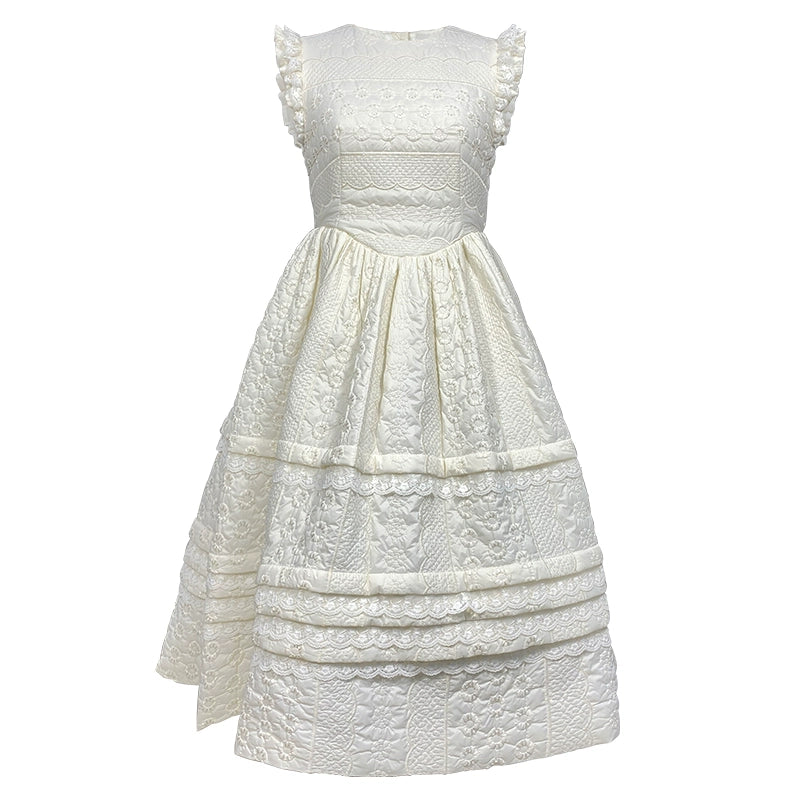 Белое кружевное длинное платье