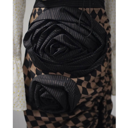 3D Plate Flower Diamond Jacquard Skirt Q260