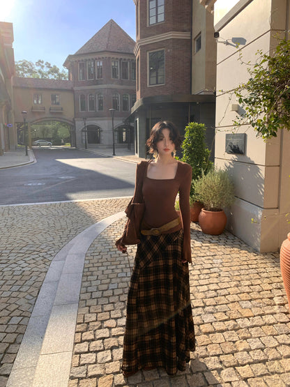 Sunset Gold Square-Neck Slim Fit Base Layer Top – Hong Kong Retro Autumn Essential