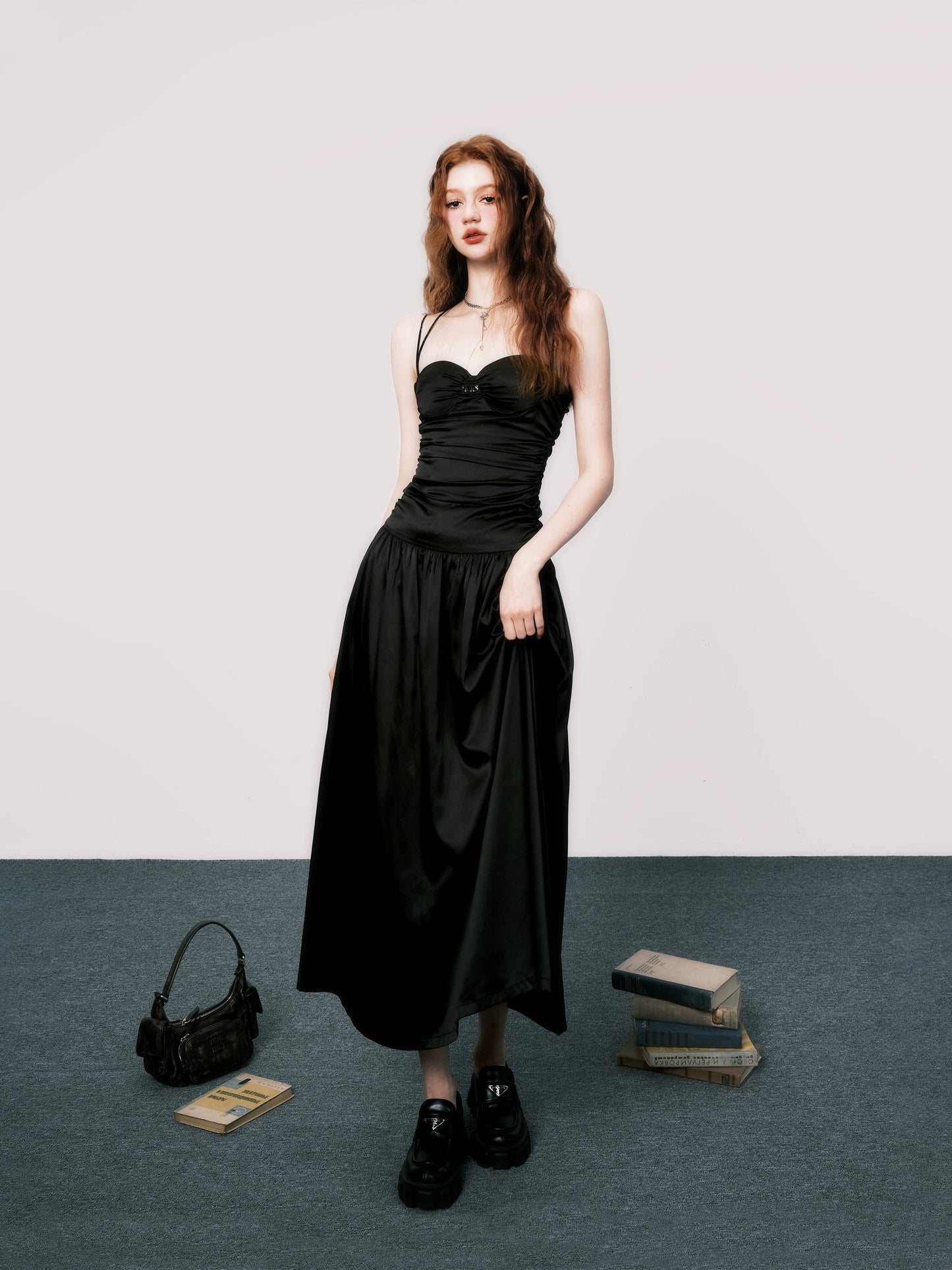 French Backless Luxury Dress - Dark Wrinkle