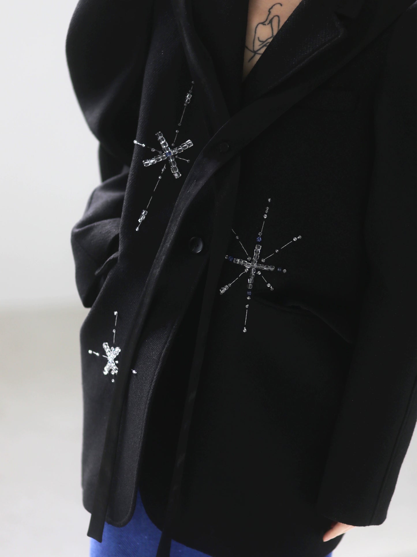 Nail Beads Snowflake Woolen Shoulder Outline Coat
