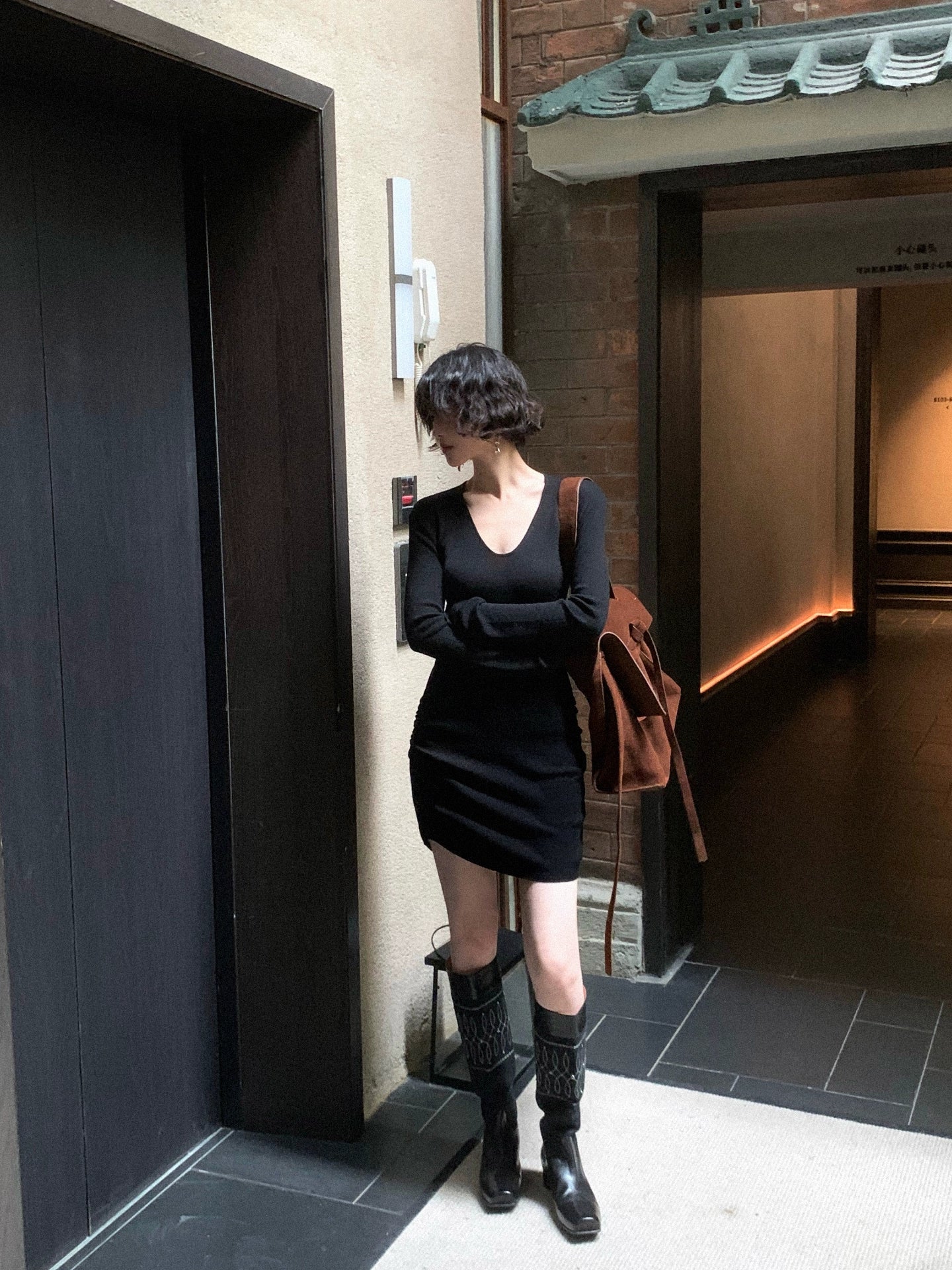 Fine Wool-Blend V-Neck Knit Inner Dress – Hong Kong Retro Fall Collection