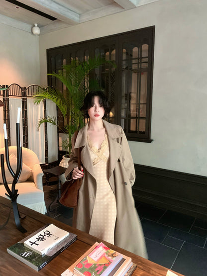 Walking in Autumn 100% Cotton Long Trench Coat – Wine Afternoon Edition