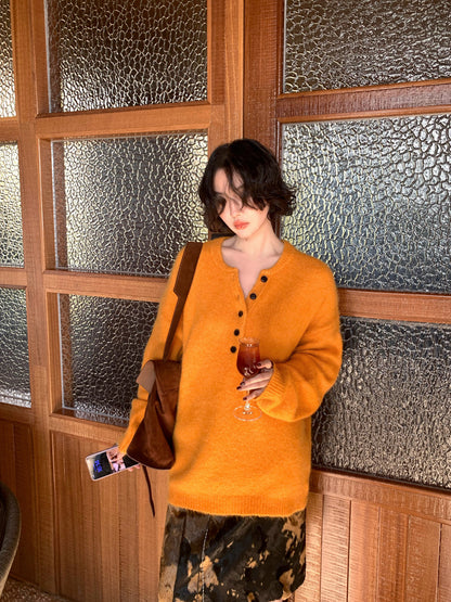 Retro Alpaca-Blend Button-Down Knit Sweater – Hong Kong Retro Autumn/Winter Style