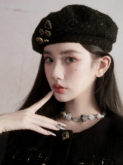 Qianjin Black Gold Buckle Beret