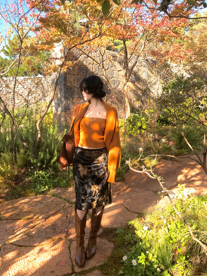 Irregular Plush High-Waisted Skirt – Hong Kong Retro Autumn/Winter