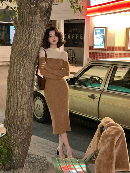 Semi-High Neck Off-Shoulder Knit Dress – Retro Waist-Hugging Silhouette