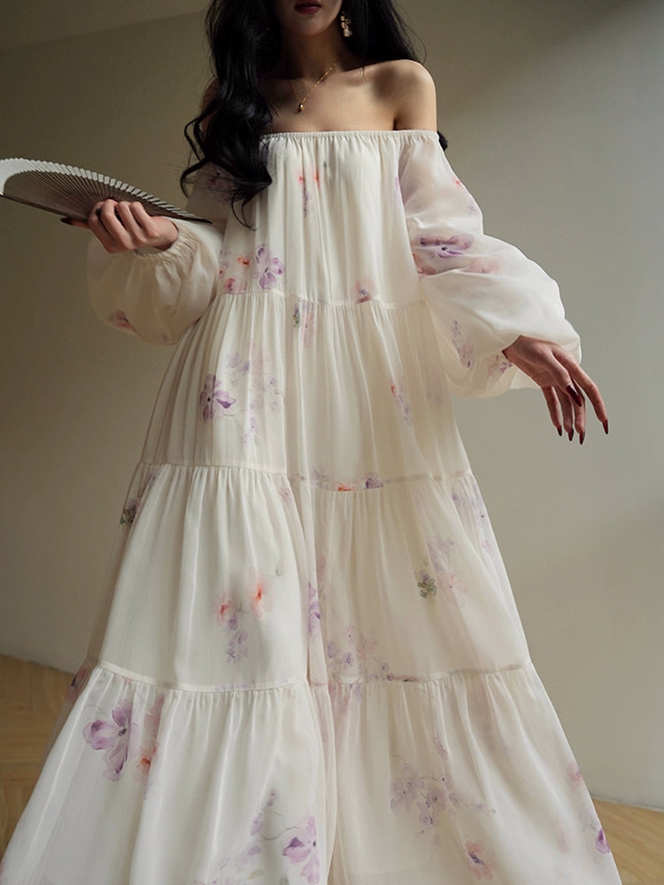 French print seaside resort-style maxi dress with a straight shoulder and a cool feeling dress in early spring