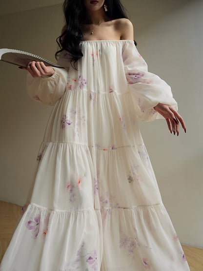 French print seaside resort-style maxi dress with a straight shoulder and a cool feeling dress in early spring