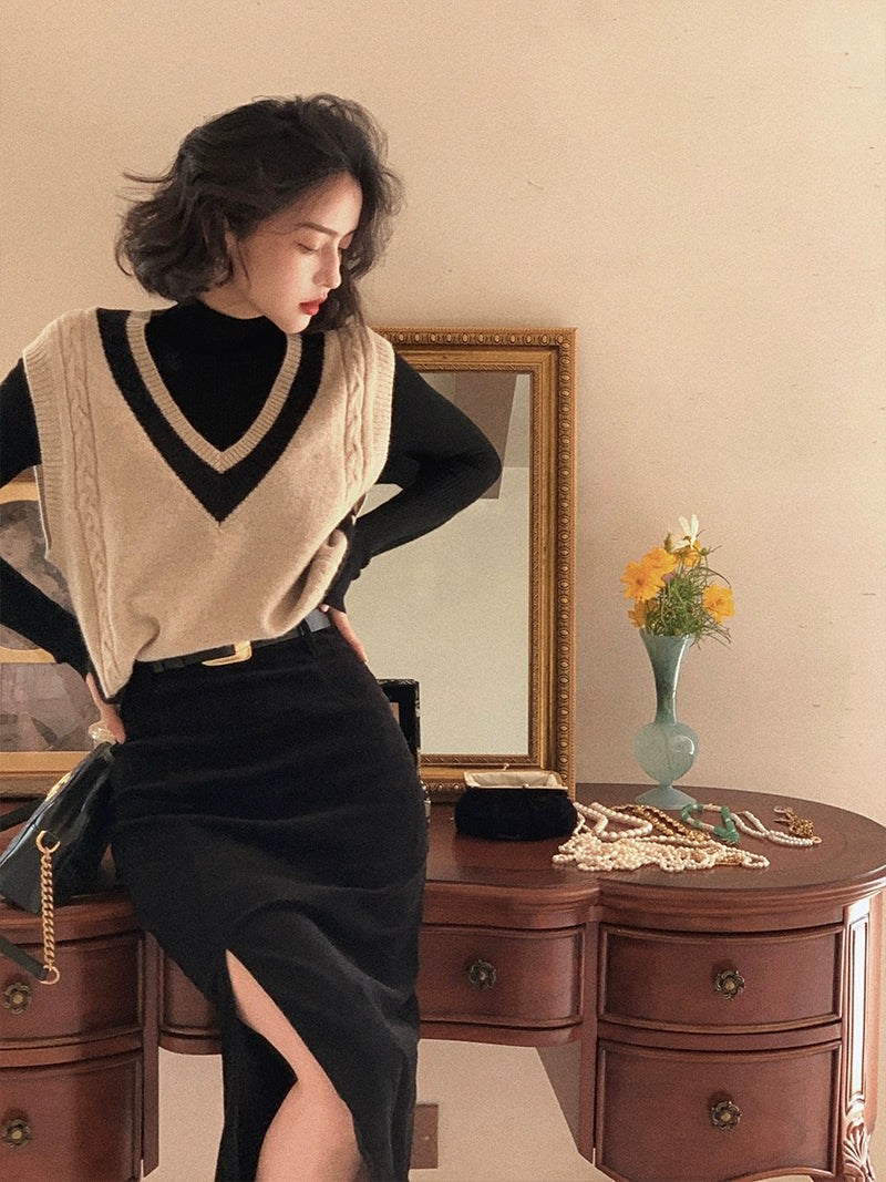 Loose Layered Wool Knit Vest – Retro V-Neck Sleeveless Sweater