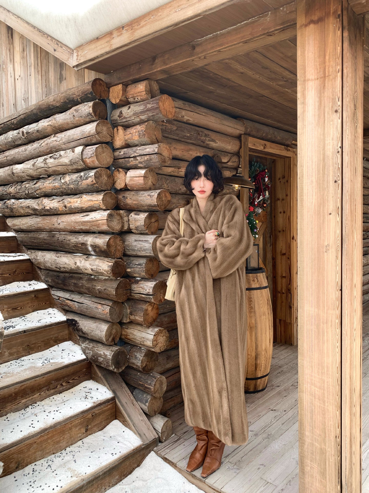 Rong Qi Qing Wan Luxe Long Eco Fur Coat