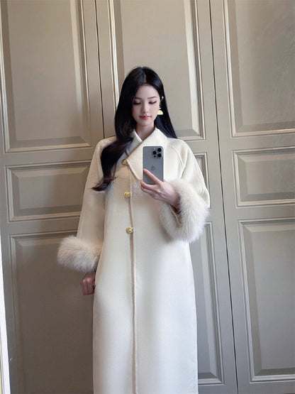 Luxe Woolen Coat – White Fox Fur Mid-Length Cashmere Elegance
