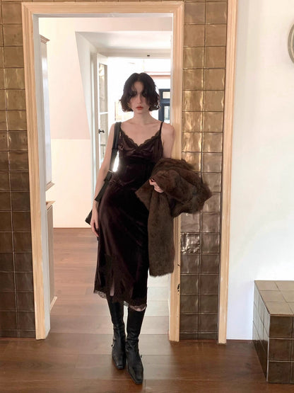 Night Banquet Whisper Lace Slip Base Top – Retro 2025 Fall/Winter Collection