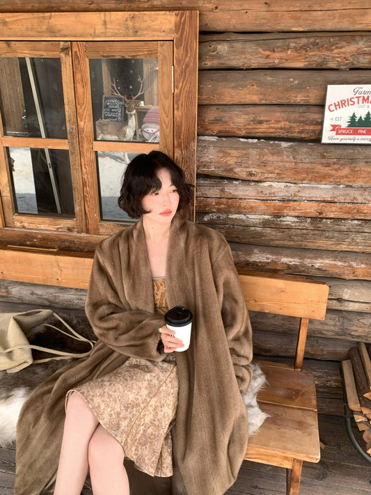Rong Qi Qing Wan Luxe Long Eco Fur Coat