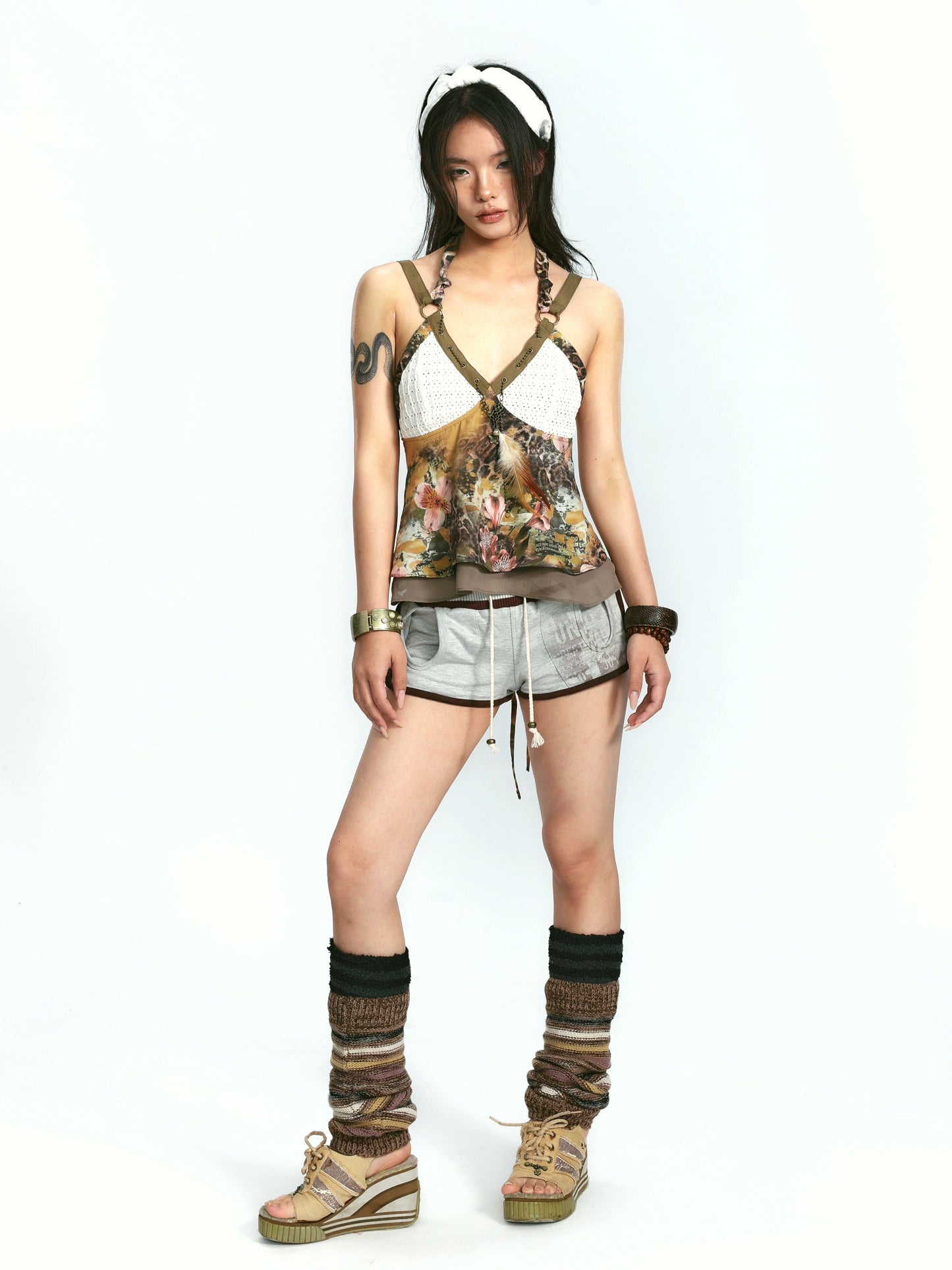 Floral Leopard Strap Panel Top – Feather Accent Look