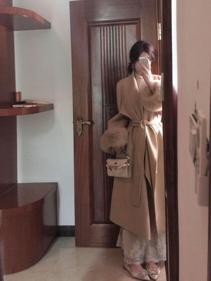 Reversible Cashmere Coat – Stylish Mid-Length Woolen Coat with Fox Fur Cuffs