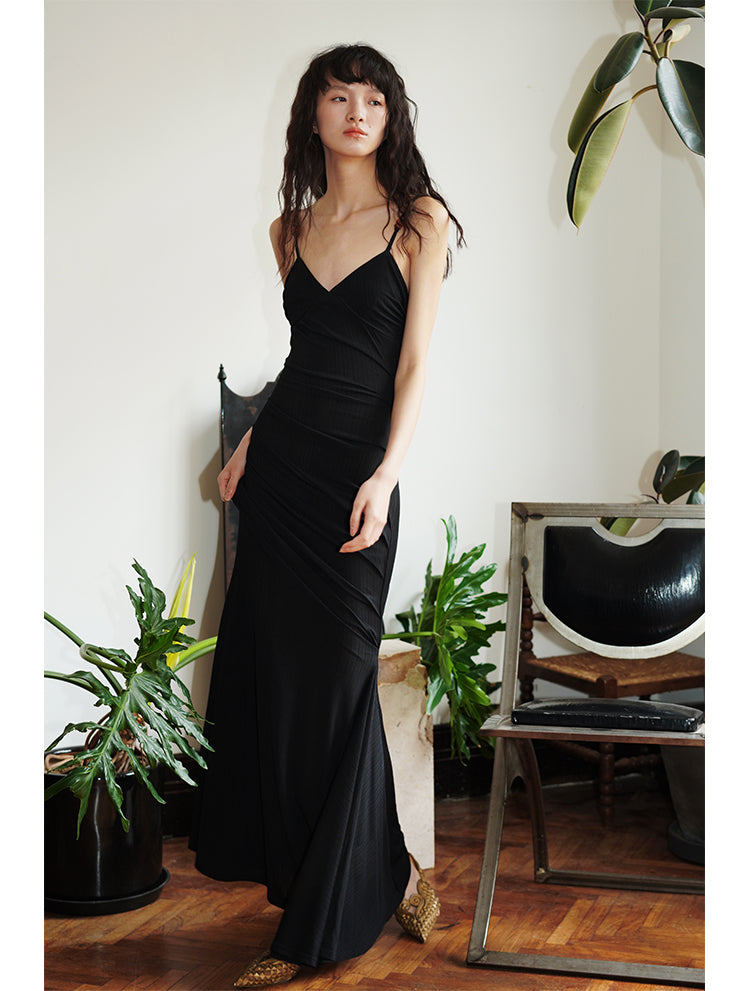 Elegant Noir Fish Tail Dress