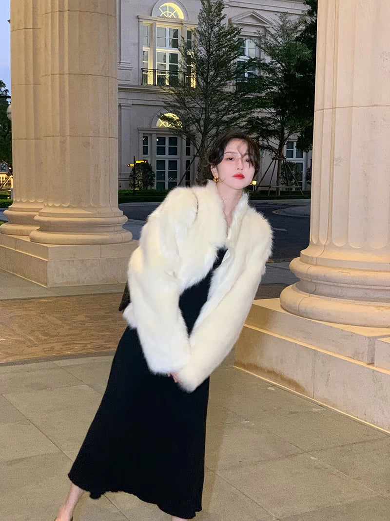 Short Faux-Fur Warm Jacket – Classic Cozy Retro Winter Style