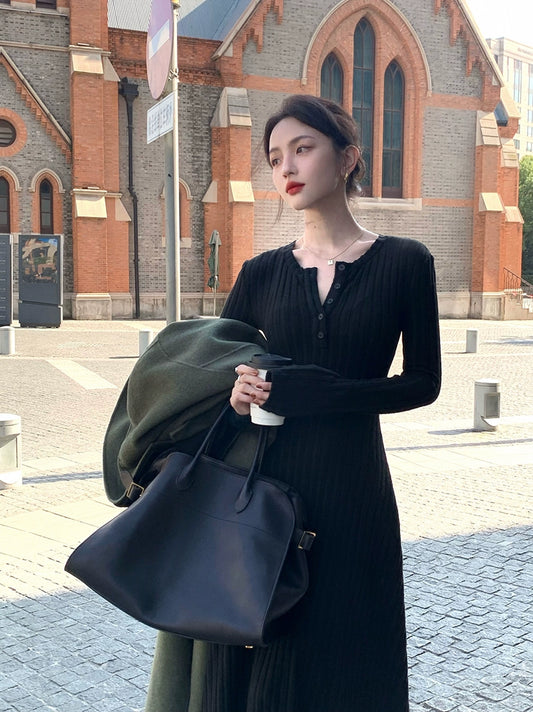 Velvet V-Neck Knit Mid-Length Dress – Korean Retro Winter Elegance