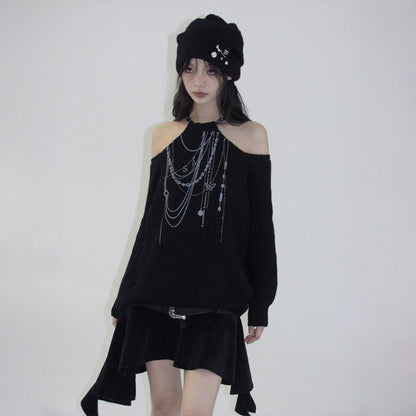 Moon and Old Dream Hanging Neck Chain Knit Top