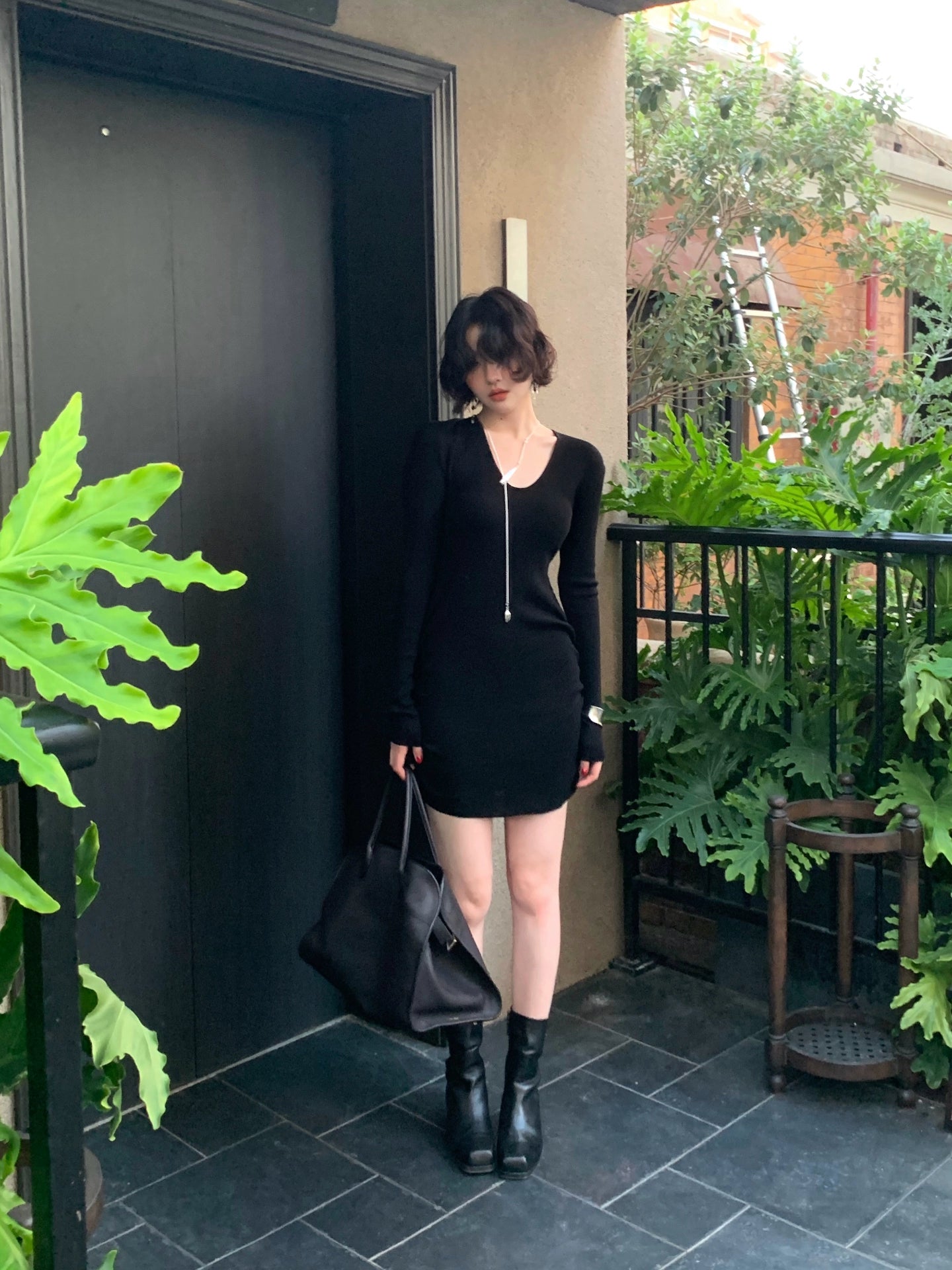 Fine Wool-Blend V-Neck Knit Inner Dress – Hong Kong Retro Fall Collection