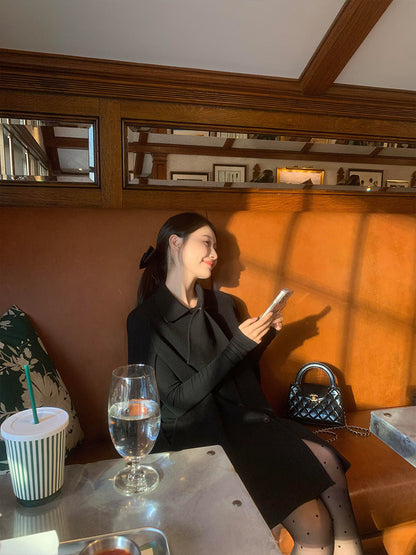 Rich Daughter’s Cashmere Coat – Elegant Black Woolen Shawl Cape