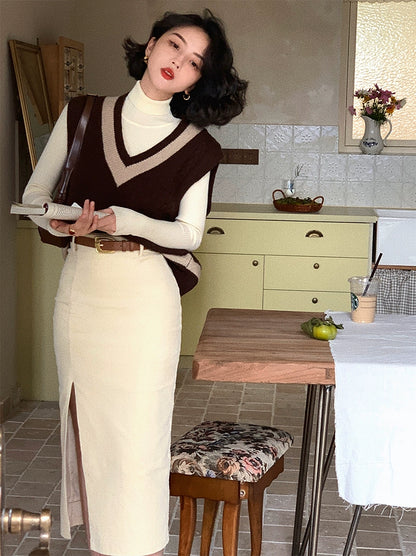 Loose Layered Wool Knit Vest – Retro V-Neck Sleeveless Sweater