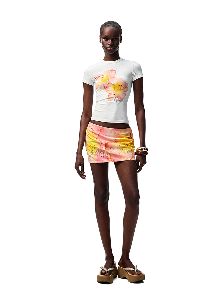 Floral Rhinestone Short Sleeve T-Shirt – Slim Stretch Shoulder Fit