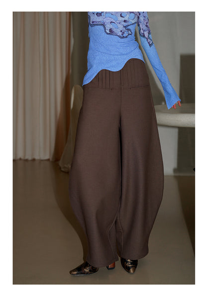 Pleated Silhouette Pants