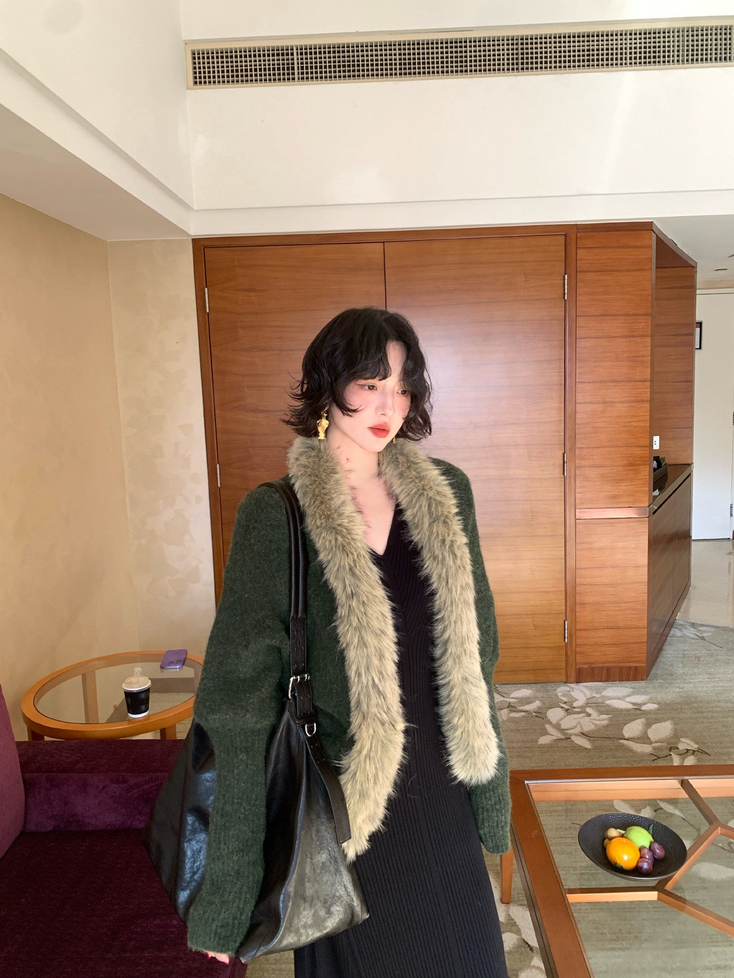 Fur Collar Cropped Knit Cardigan