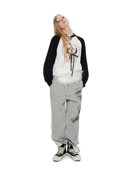 Striped Raglan Long Sleeve T-Shirt – Contrast Design in Loose Fit Style