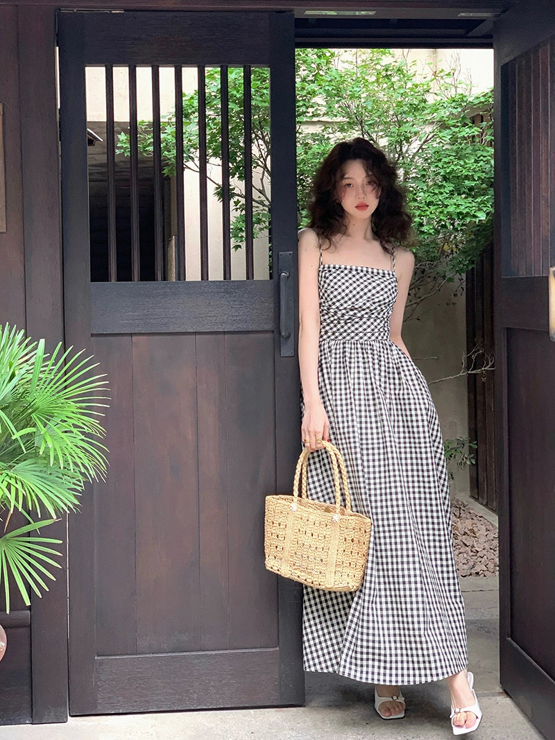 Chic Plaid: Slim Waist Strap Long Dress