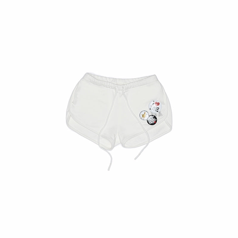 Sporty Badge Print High-Waist Shorts – Slim Fit Activewear Style