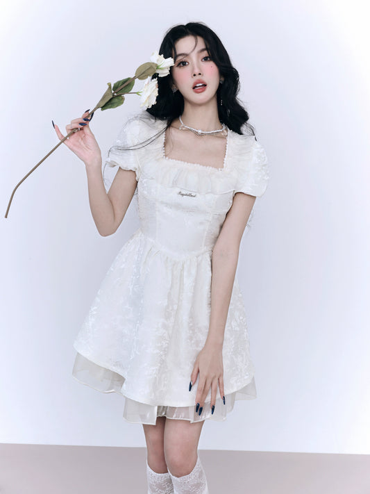 White Moonlight Bubble Sleeve Jacquard Dress