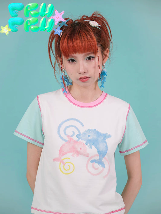 Gulu Store Original Cute Summer White and Blue Colorblock Dolphin Cropped Top with Cartoon Illustration Women's T-Shirt