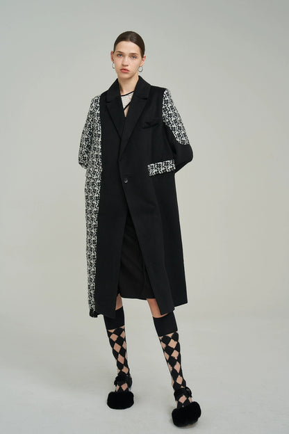 Manteau en laine noire en milieu de longueur