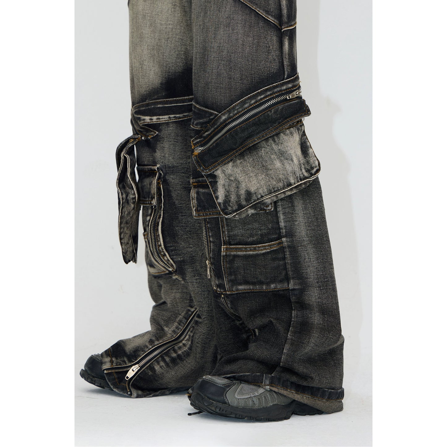 Thorny Structure - Thorny Straight Jeans