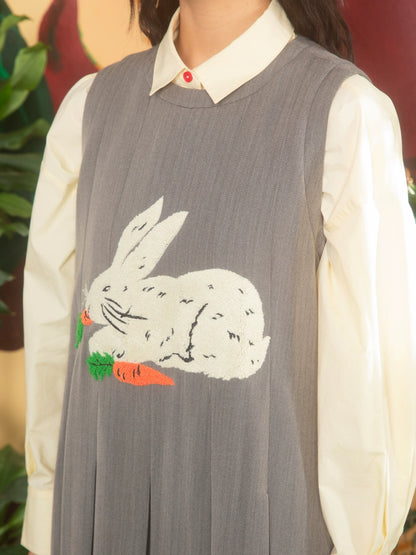 토끼 연도 자수 중간 길이의 주름 드레스