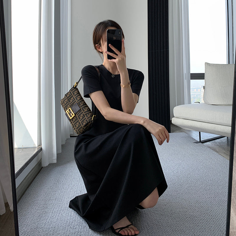Goddess-style Black Dress