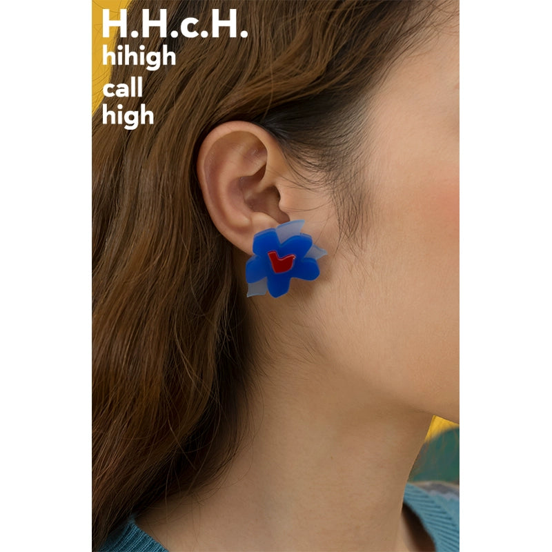 Boucles d'oreilles en acrylique fleur asymétrique japonaise