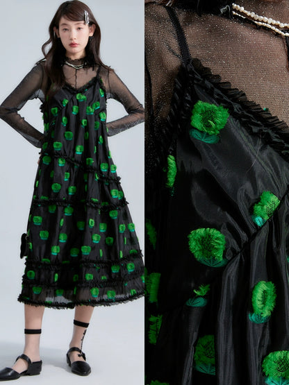 Original design by You'er UARE: Little Forest Sweet Cool Green Sunflower V-neck Lace Strap Fluffy Early Autumn Dress