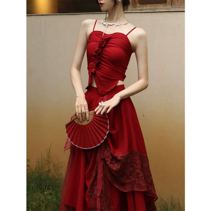 فستان وصيفات الشرف الصيفي الأحمر