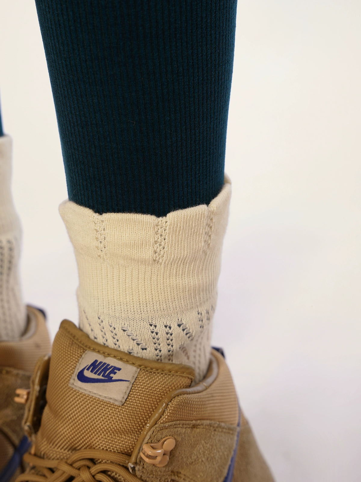 Mid Tube Socks, Flower Edge Design