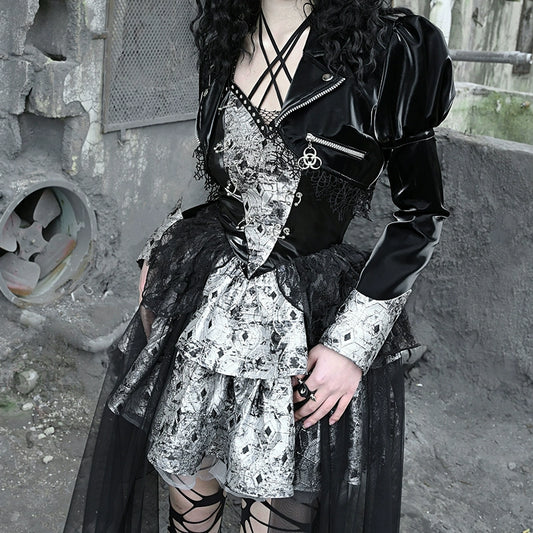 Visual Kei fashion - a unique style that embraces flashiness and Visual Kei fashion - a unique style that embraces flashiness and