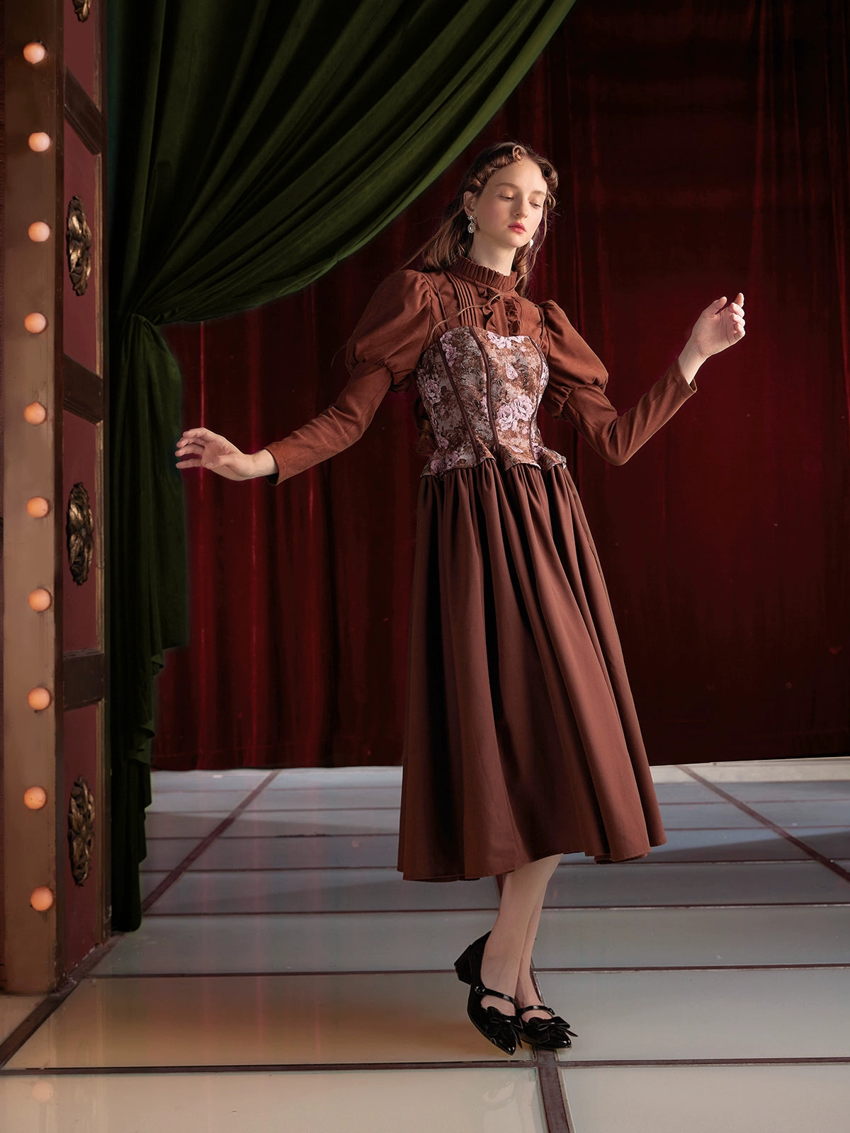 Brown pink antique sling dress | 3D jacquard and spiced skirt special feature Serendute Brown pink antique sling dress | 3D jacquard and spiced skirt special feature Serendute