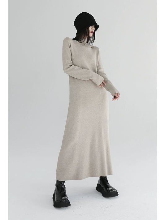 Minimalist Elderly Knit Dress