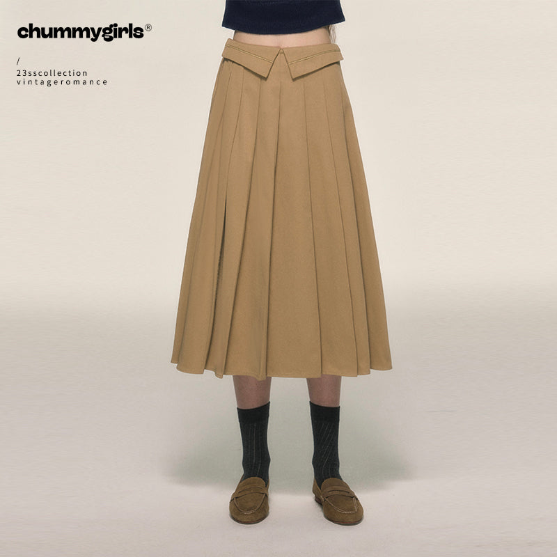 Minimalist Pleated Skirt