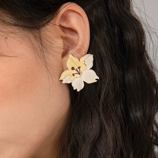 Boucles d'oreilles en fleur de cerisier japonaises