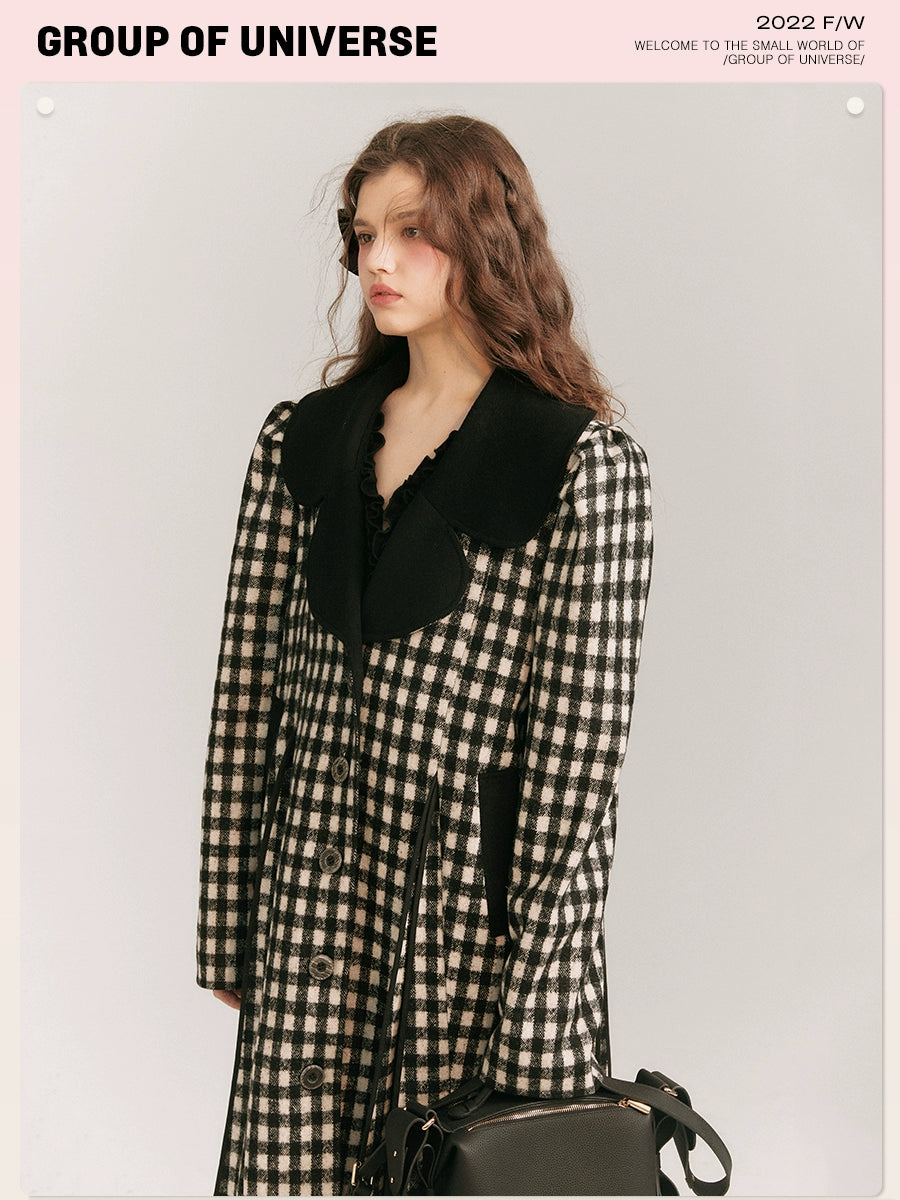 Artsy Winter - Black & White Plaid Overcoat