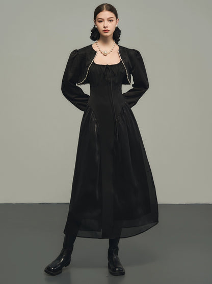 Robe au cou carré noir